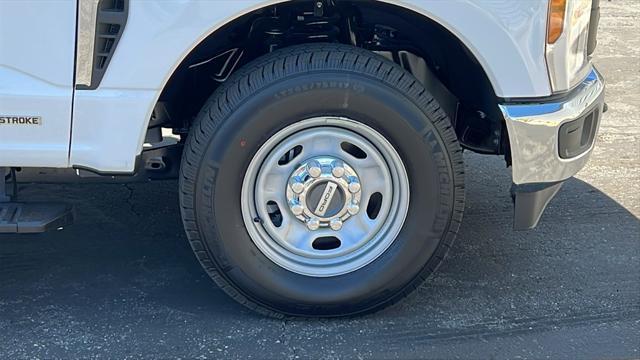 new 2025 Ford F-350 car, priced at $82,117