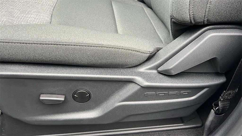 new 2025 Ford F-250 car, priced at $71,680