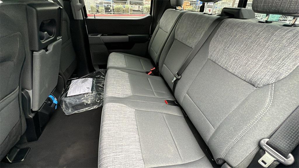new 2025 Ford F-250 car, priced at $71,680