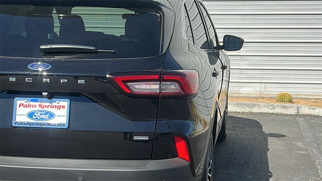 new 2025 Ford Escape PHEV car, priced at $38,895