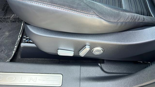 used 2024 Lincoln Nautilus car, priced at $60,328