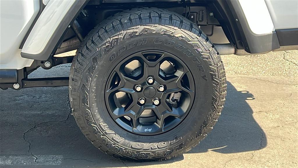 used 2023 Jeep Gladiator car, priced at $37,788