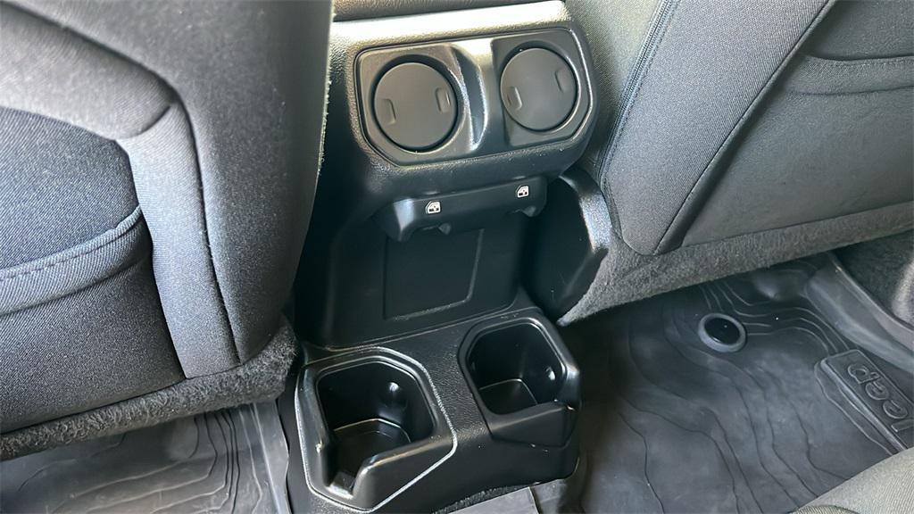 used 2023 Jeep Gladiator car, priced at $37,788