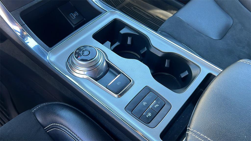 used 2022 Ford Edge car, priced at $32,788