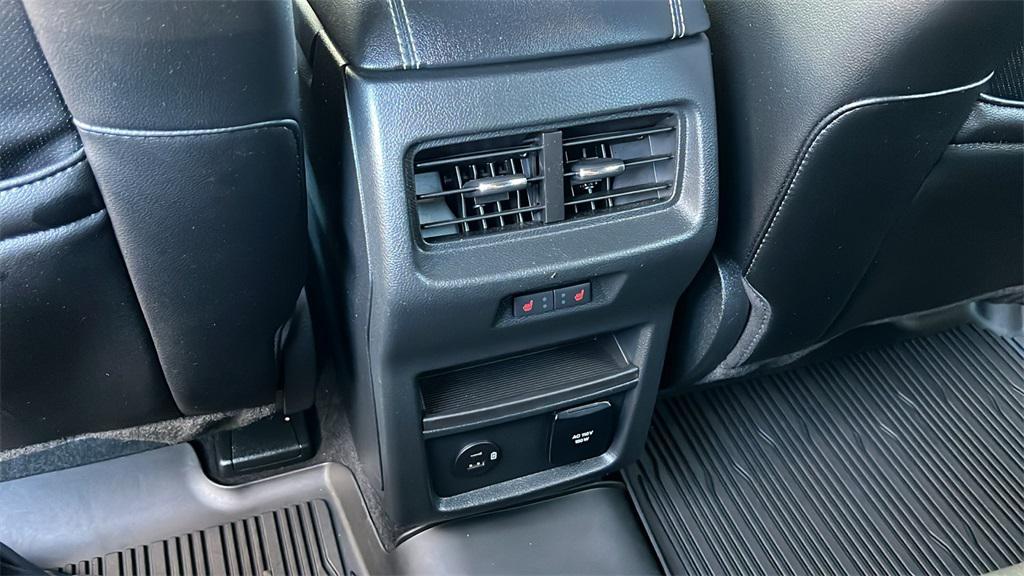 used 2022 Ford Edge car, priced at $32,788