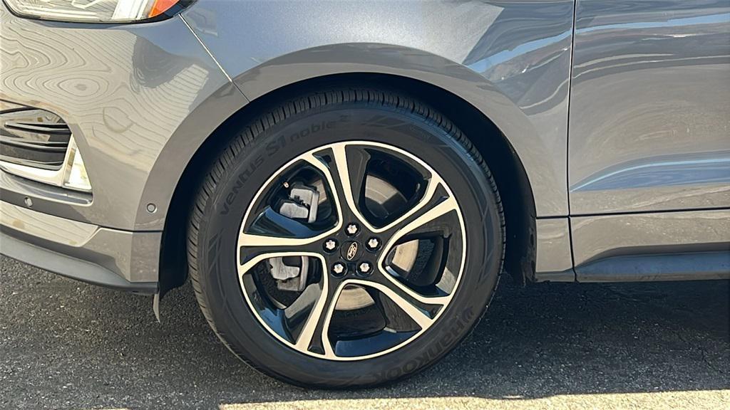 used 2022 Ford Edge car, priced at $32,788