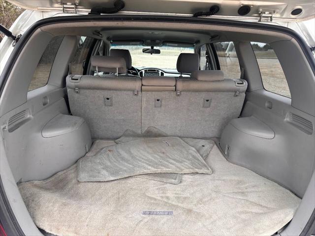 used 2007 Toyota Highlander car, priced at $9,875