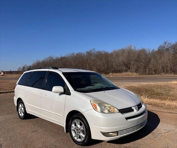 used 2004 Toyota Sienna car, priced at $8,499