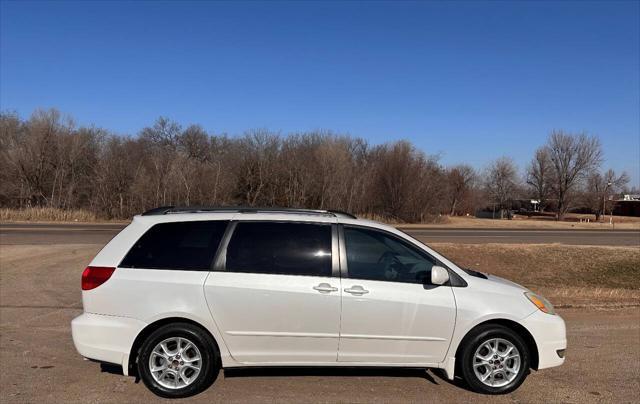 used 2004 Toyota Sienna car, priced at $8,499