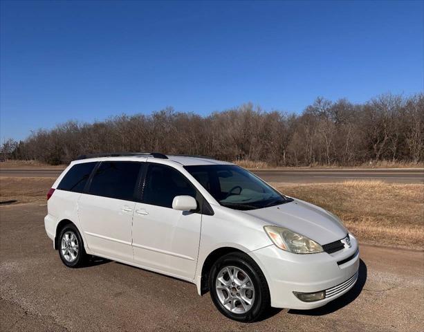 used 2004 Toyota Sienna car, priced at $8,499