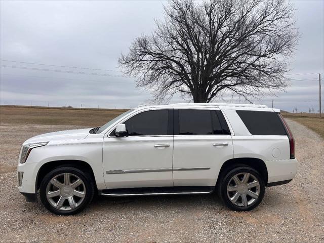 used 2018 Cadillac Escalade car, priced at $26,999