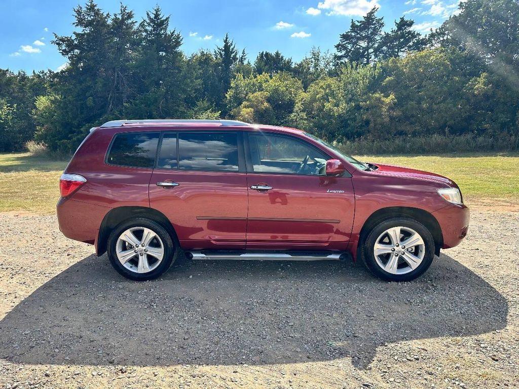 used 2009 Toyota Highlander car, priced at $11,499