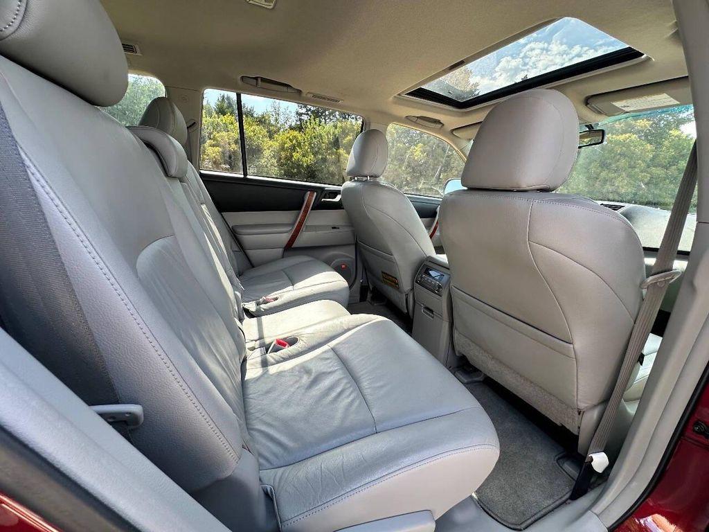 used 2009 Toyota Highlander car, priced at $11,499