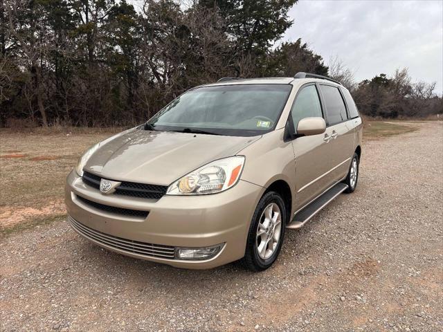 used 2004 Toyota Sienna car, priced at $14,850