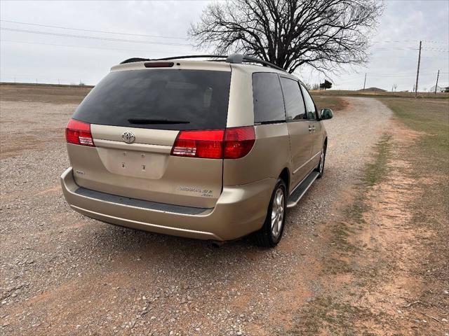 used 2004 Toyota Sienna car, priced at $14,850