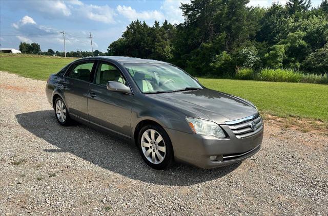 used 2005 Toyota Avalon car, priced at $9,250