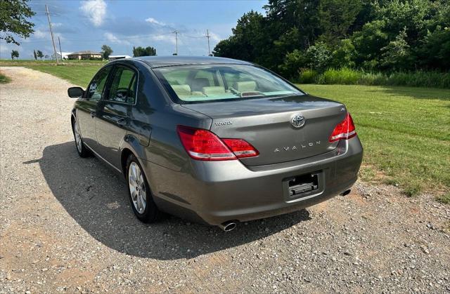 used 2005 Toyota Avalon car, priced at $9,250