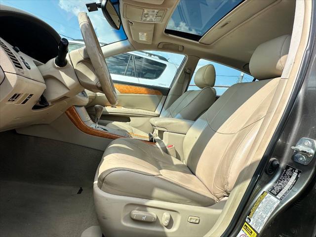 used 2005 Toyota Avalon car, priced at $9,250