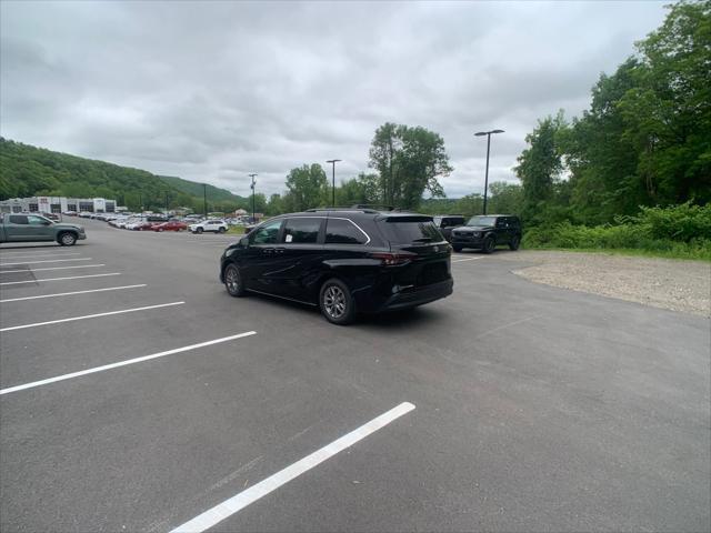 new 2025 Toyota Sienna car, priced at $43,915