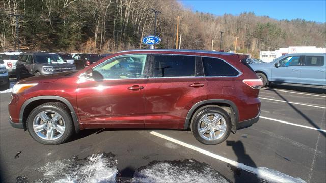 used 2014 Toyota Highlander car, priced at $21,898