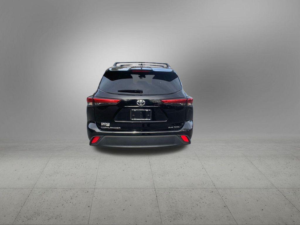 used 2023 Toyota Highlander car, priced at $36,998