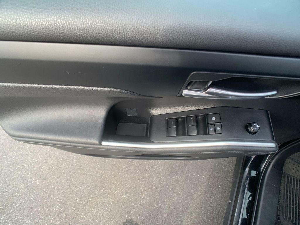 used 2023 Toyota Highlander car, priced at $36,998