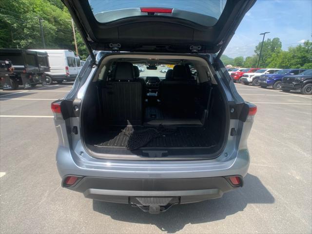 used 2023 Toyota Highlander car, priced at $37,898