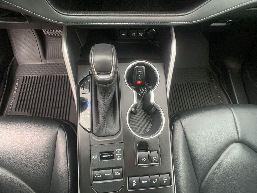 used 2020 Toyota Highlander car, priced at $29,698