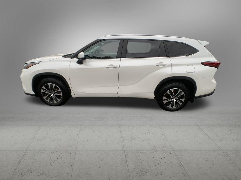 used 2020 Toyota Highlander car, priced at $29,698