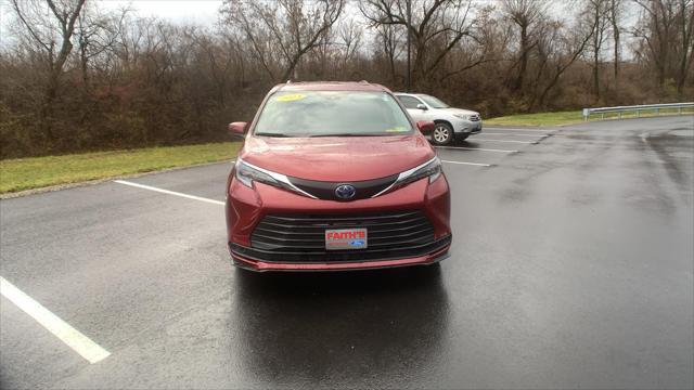 used 2024 Toyota Sienna car, priced at $45,595