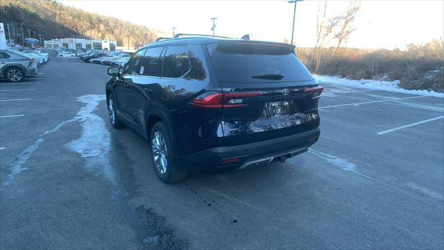 new 2024 Toyota Grand Highlander car