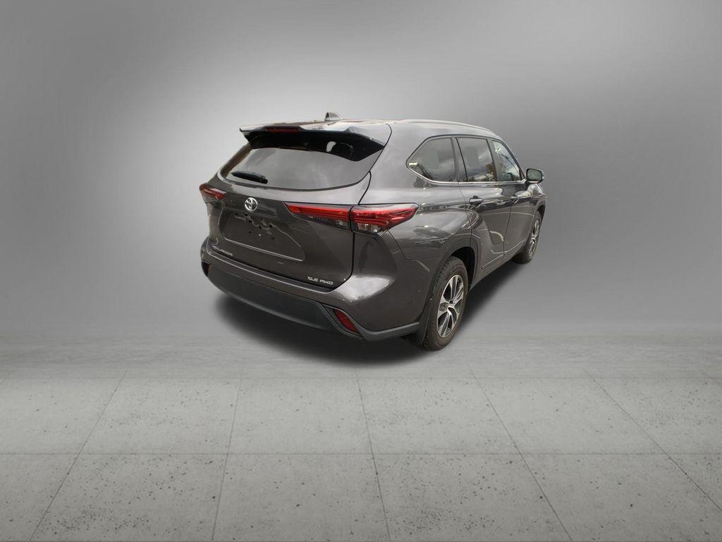 used 2023 Toyota Highlander car, priced at $36,498