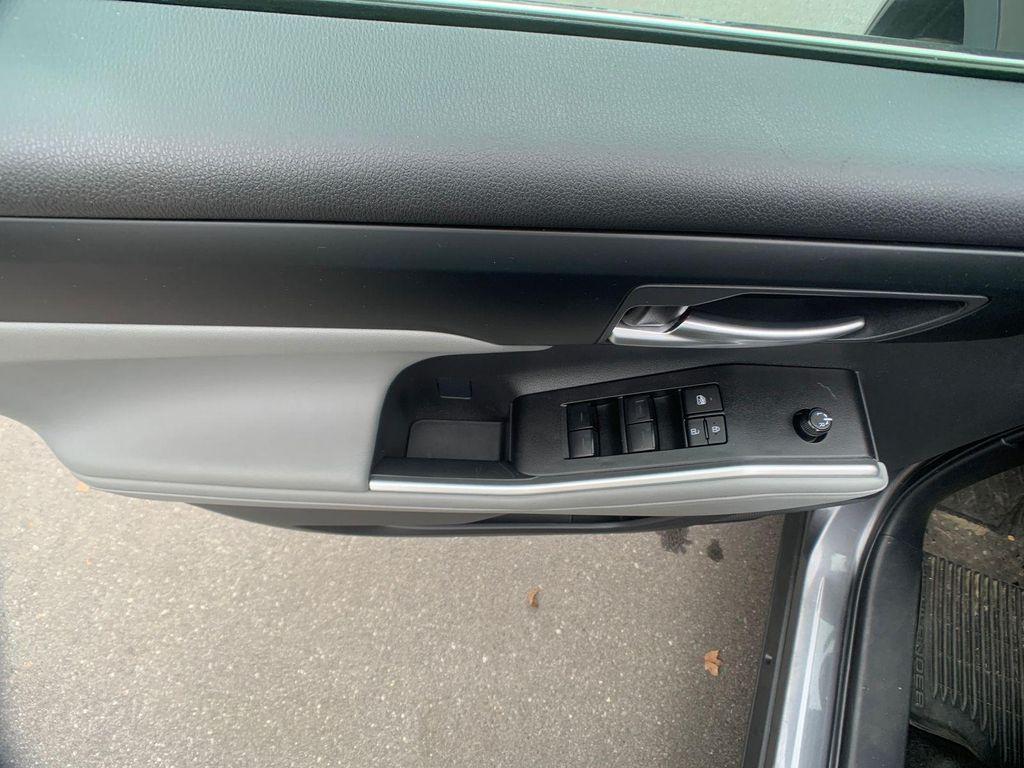 used 2023 Toyota Highlander car, priced at $36,498