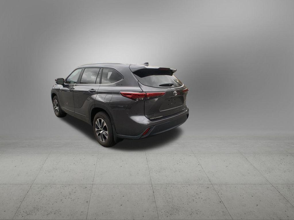 used 2023 Toyota Highlander car, priced at $36,498