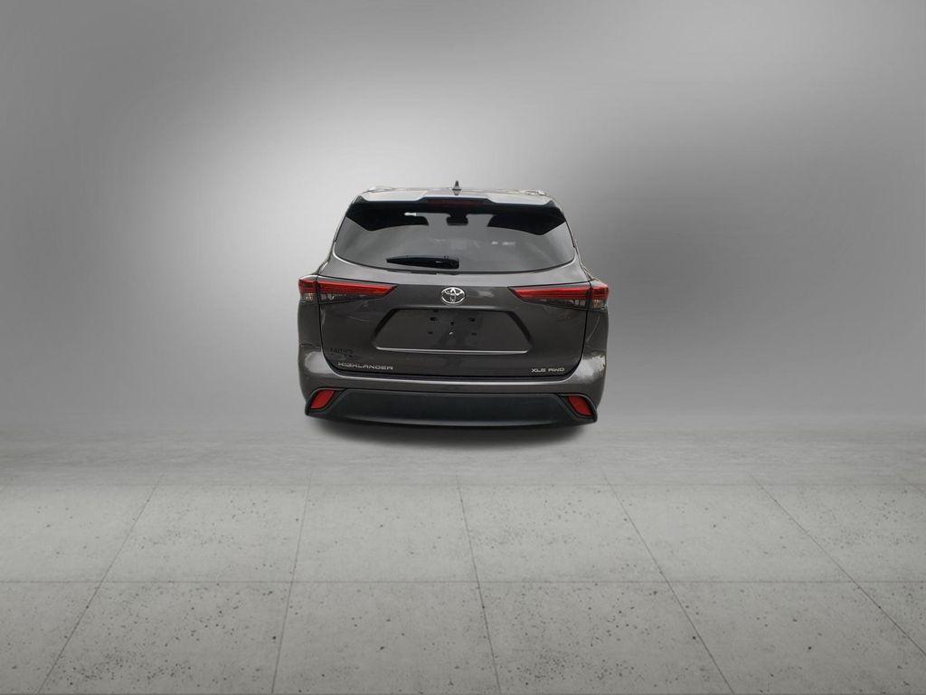 used 2023 Toyota Highlander car, priced at $36,498