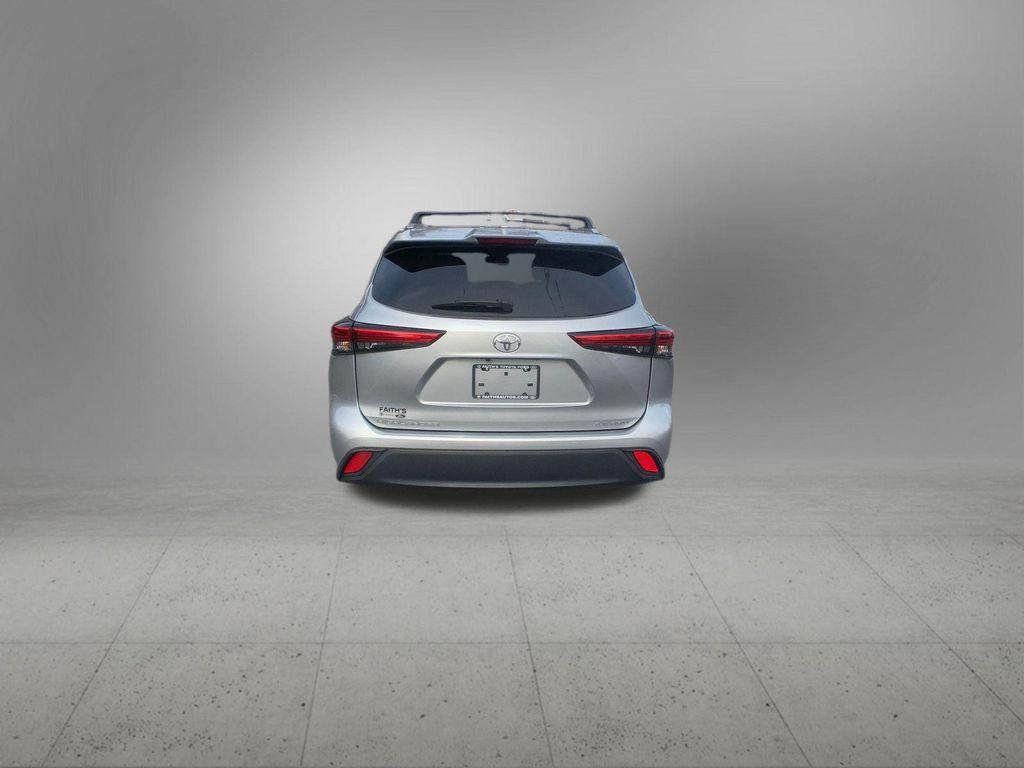 used 2023 Toyota Highlander car, priced at $36,998