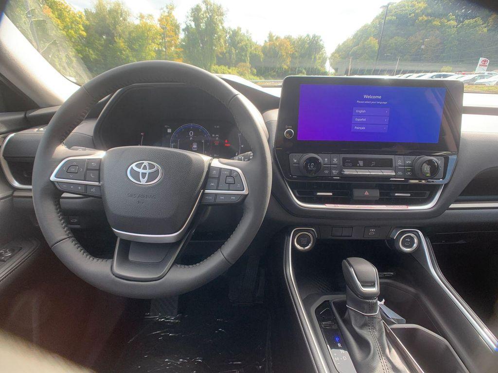new 2026 Toyota Grand Highlander car, priced at $44,184