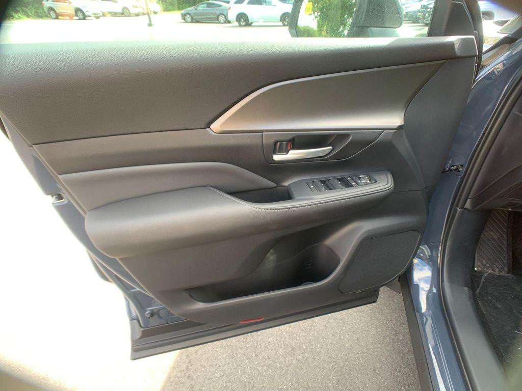 new 2026 Toyota Grand Highlander car, priced at $44,184