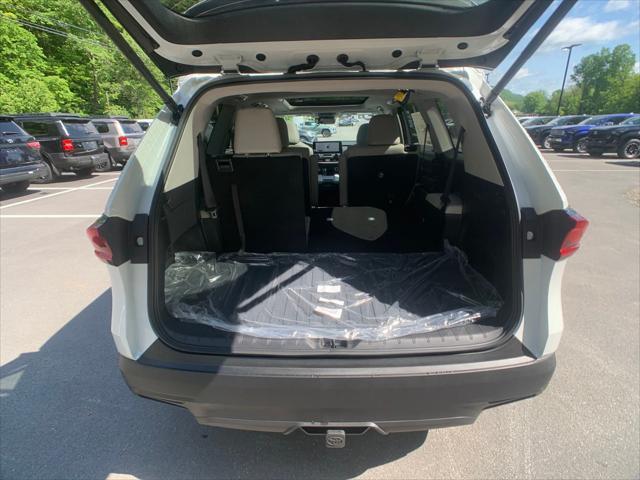 new 2025 Toyota Grand Highlander car, priced at $47,036