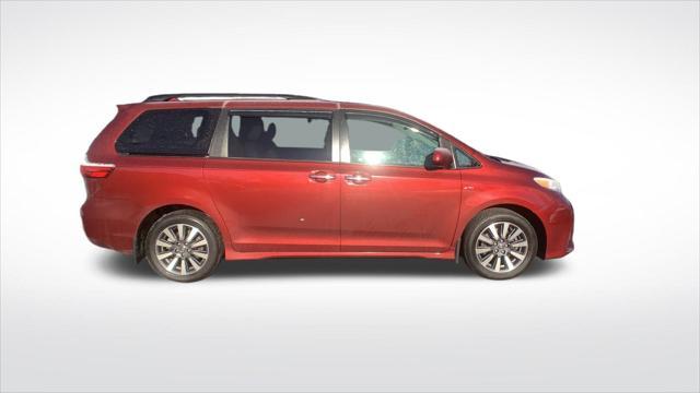 used 2018 Toyota Sienna car, priced at $27,395