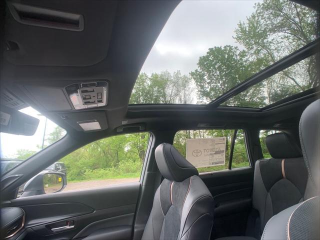 new 2025 Toyota Grand Highlander Hybrid car, priced at $62,007