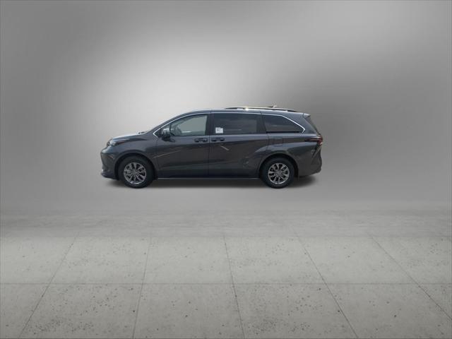new 2025 Toyota Sienna car, priced at $43,665