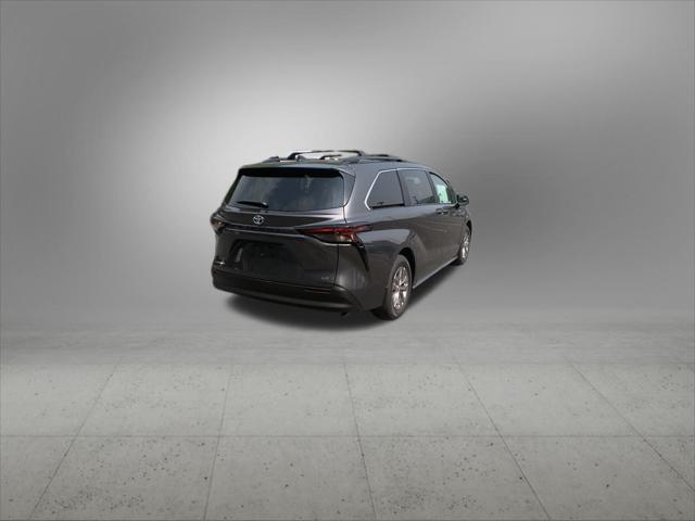 new 2025 Toyota Sienna car, priced at $43,665