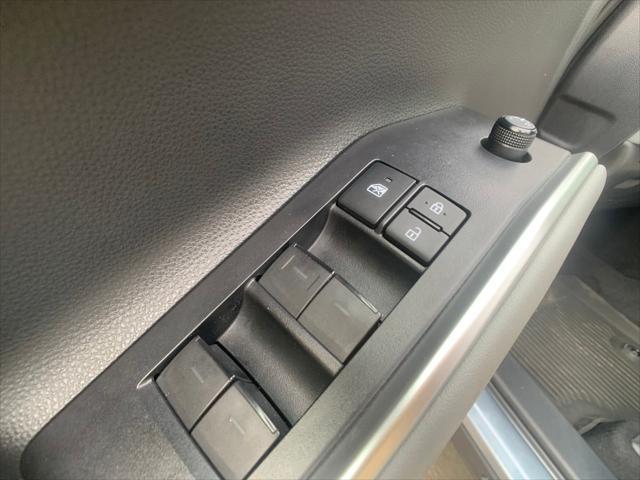 used 2021 Toyota Highlander Hybrid car, priced at $38,998