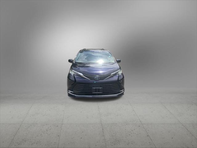 used 2021 Toyota Sienna car, priced at $27,998