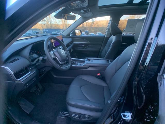new 2025 Toyota Grand Highlander Hybrid car, priced at $51,642