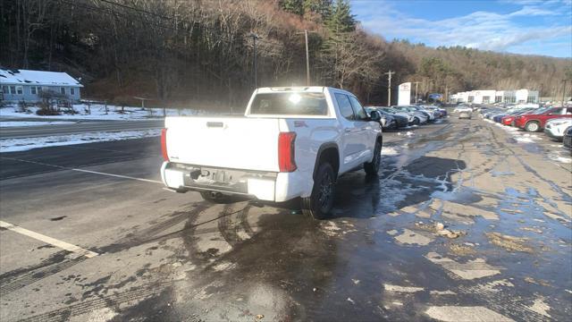 new 2025 Toyota Tundra car