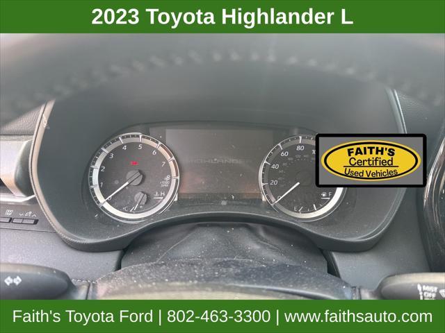 used 2023 Toyota Highlander car, priced at $30,499