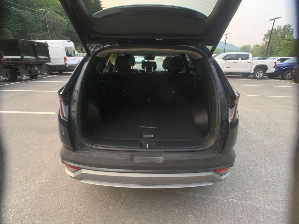 used 2025 Hyundai TUCSON Hybrid car, priced at $34,698