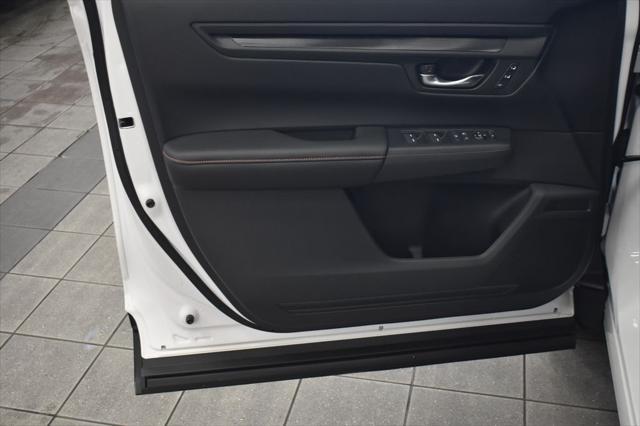 new 2026 Honda CR-V Hybrid car, priced at $40,575